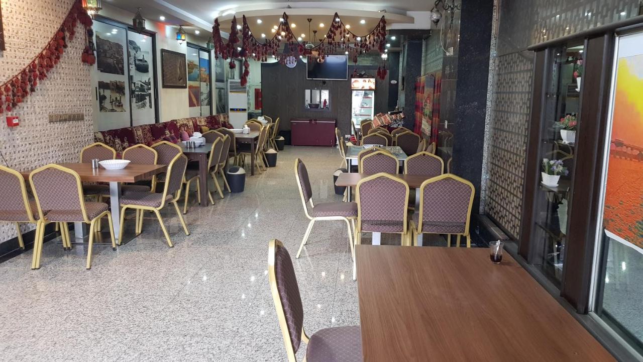 Janet Bludan Hotel Erbil Esterno foto