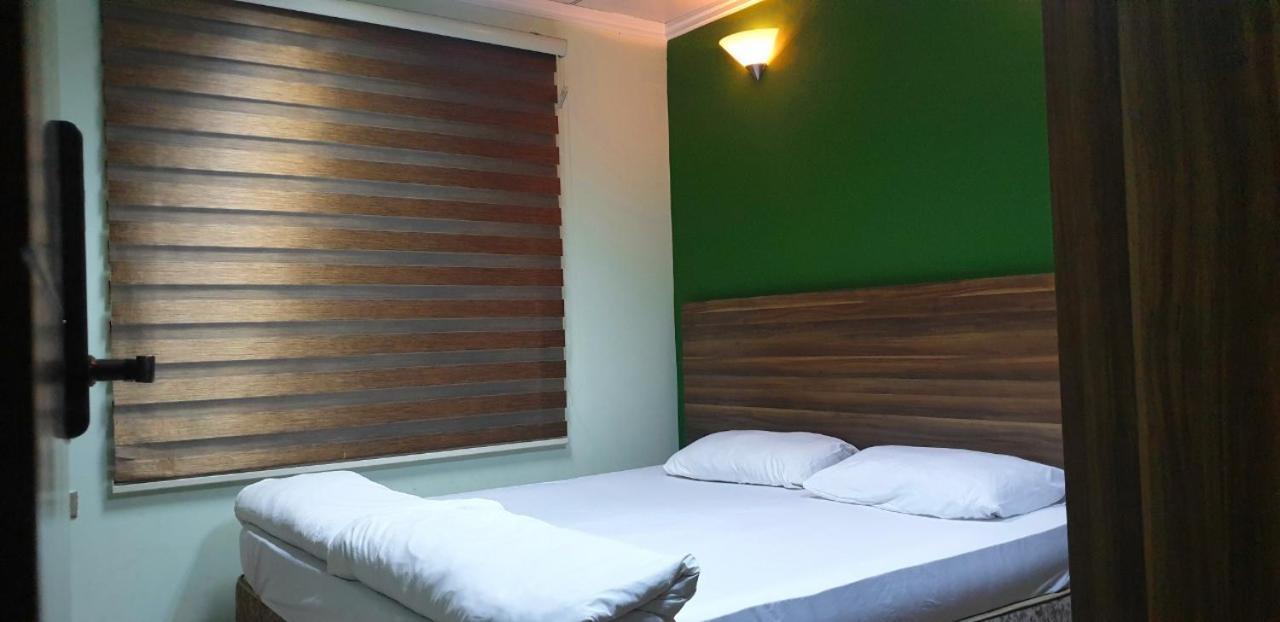 Janet Bludan Hotel Erbil Esterno foto